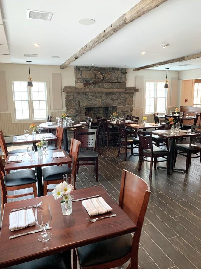 The General Stanton Inn Charlestown Exterior photo